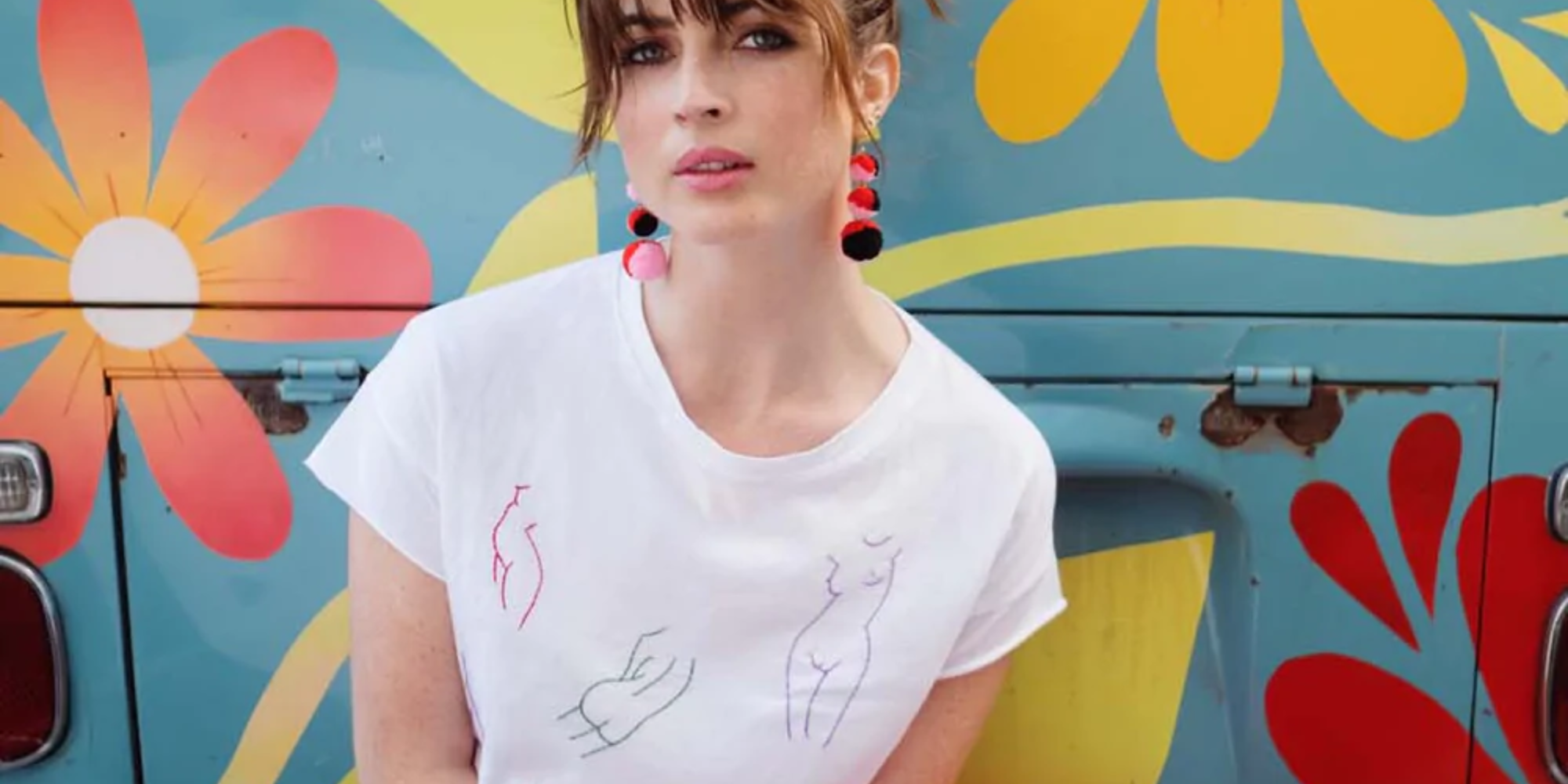 hand embroidered tee by Neococo