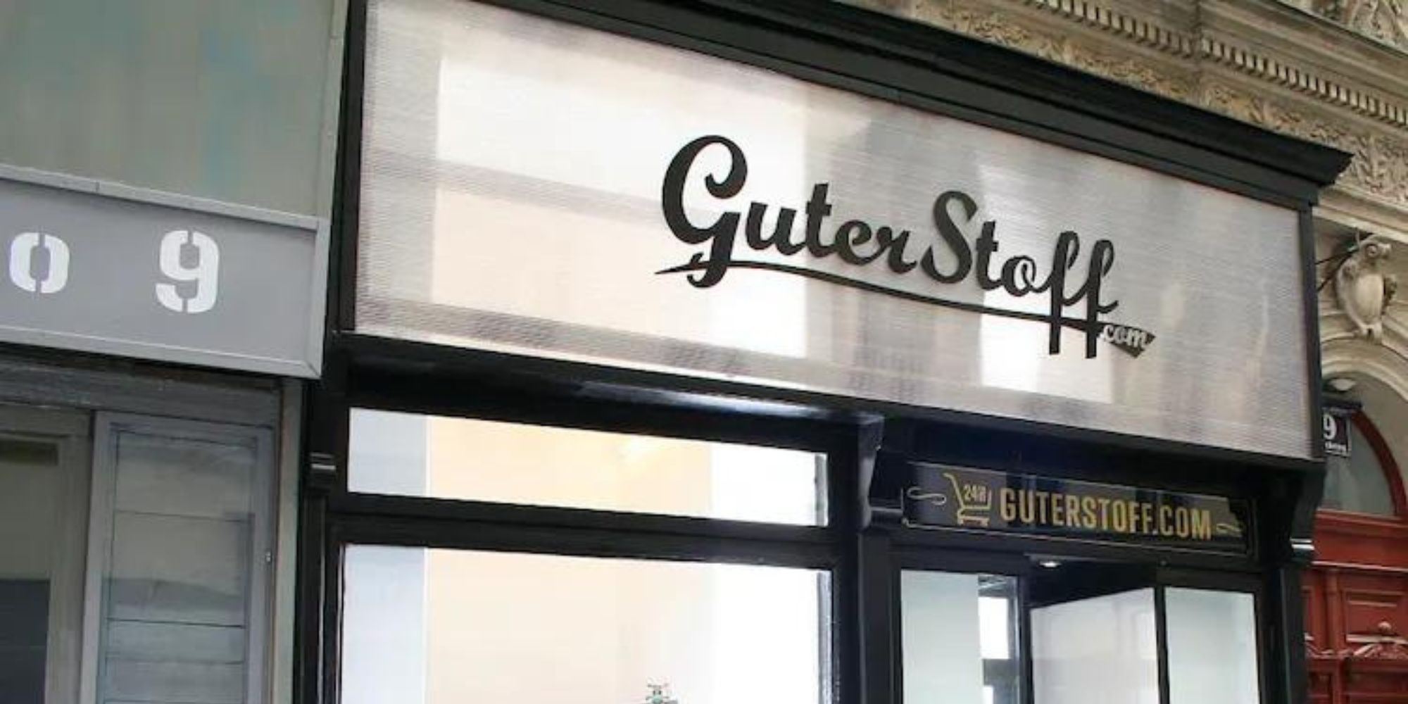 A shop front photo of GuterStoff.