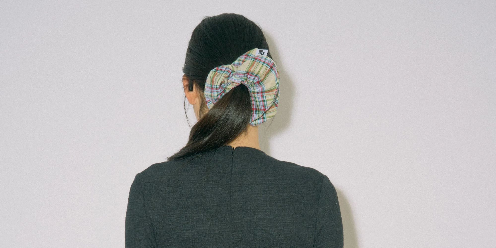 checked scrunchie from ohsevendays