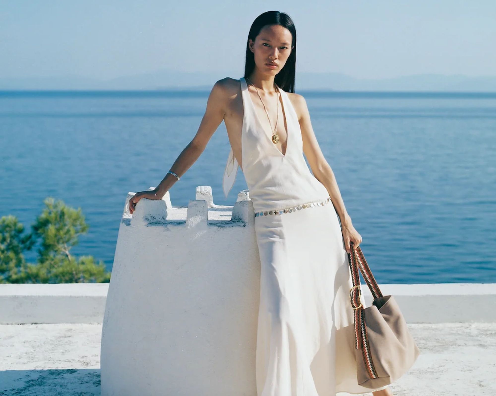 person carrying vegan bag from mashu